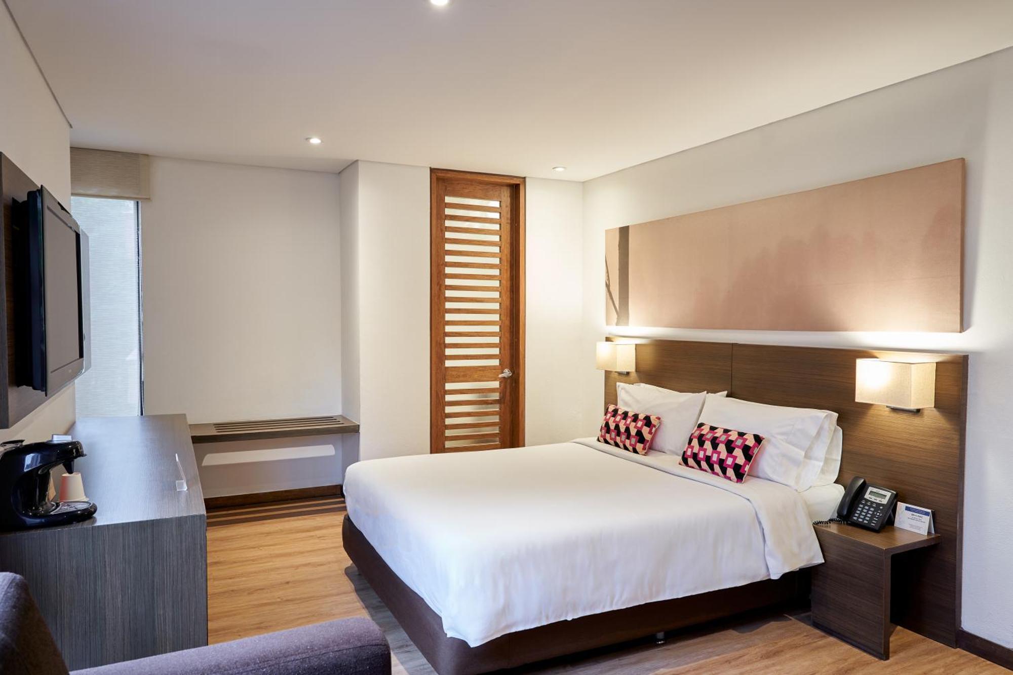 Hotel 84 DC Bogota Buitenkant foto